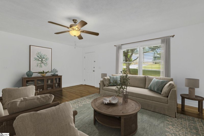 Property image 4 of 1013 Havelock Drive in Peppertree, Taylors, SC 29687