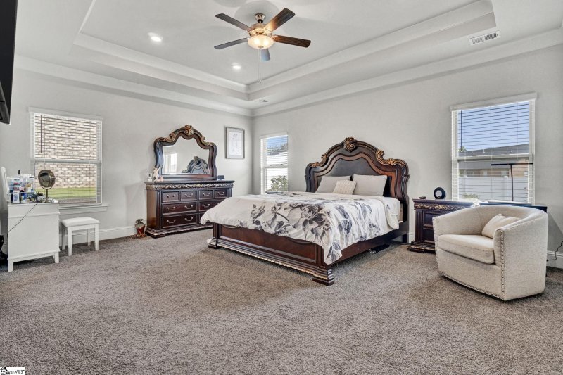 Property image 4 of 109 Wyatt Drive in Hidden Lake Estates, Greenville, SC 29605