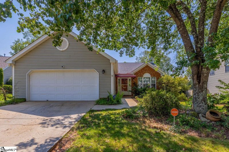 620 Fairview Lake Way