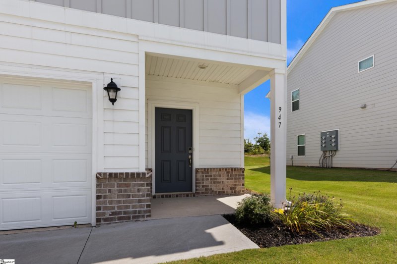 Property image 3 at 947 Yarn Way, Greer, SC 29651