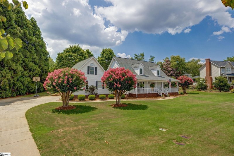 Property image 2 at 206 Killarney Way, Easley, SC 29642