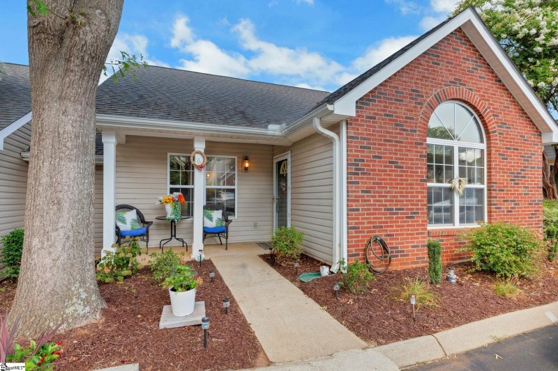 Property image 2 of 6 Enoree View Drive in Riverside Townes, Greer, SC 29650