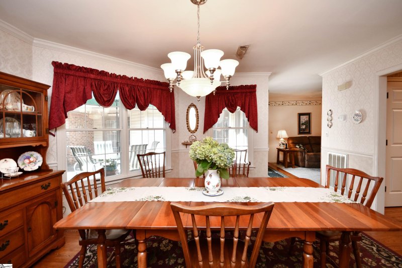 Property image 3 at 146 Hummingbird Ridge, Greenville, SC 29605