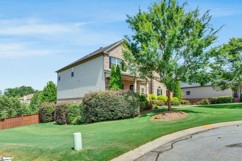 Property image 3 at 220 Dante Lane, Simpsonville, SC 29681-6629