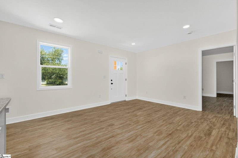 Property image 5 at 1025 N Franklin Road, Greenville, SC 29617