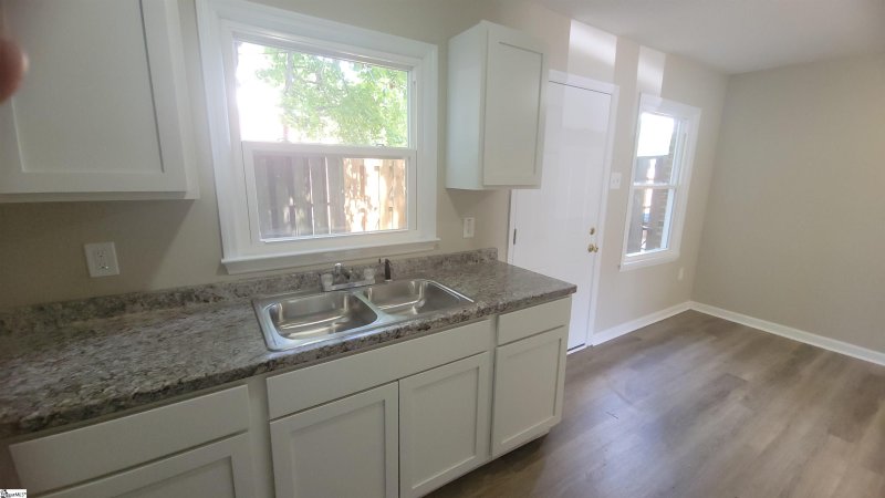 Property image 5 of 6526 White Horse Road in Emerald Commons, Greenville, SC 29611