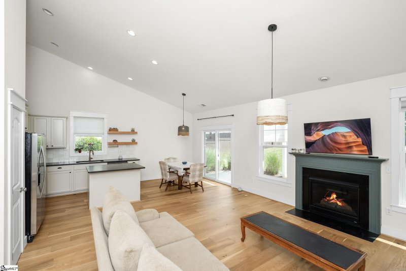 Property image 5 of 216 Meritage Street in ONeal Village, Greer, SC 29651