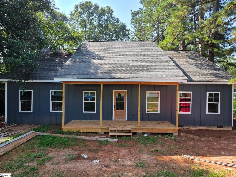 Property image 3 of 206 Princeton Avenue in College Heights, Greenville, SC 29607