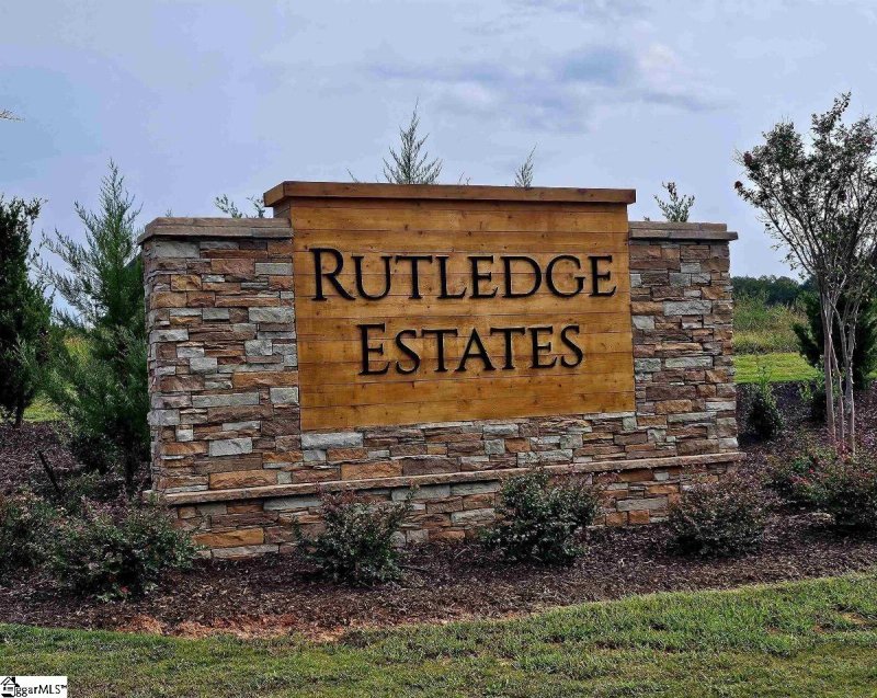 Property image 2 of 441 Haddon Trail in Rutledge Estates, Woodruff, SC 29388