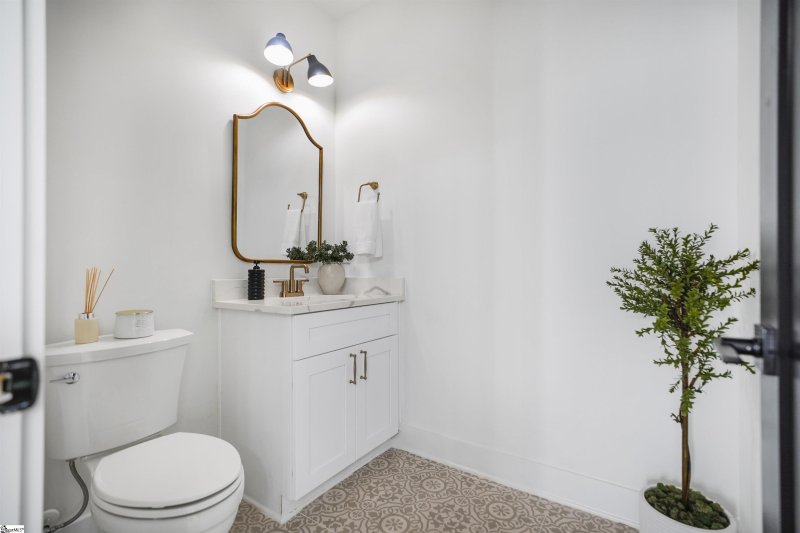 Property image 4 at 19 Beck Avenue, Greenville, SC 29605