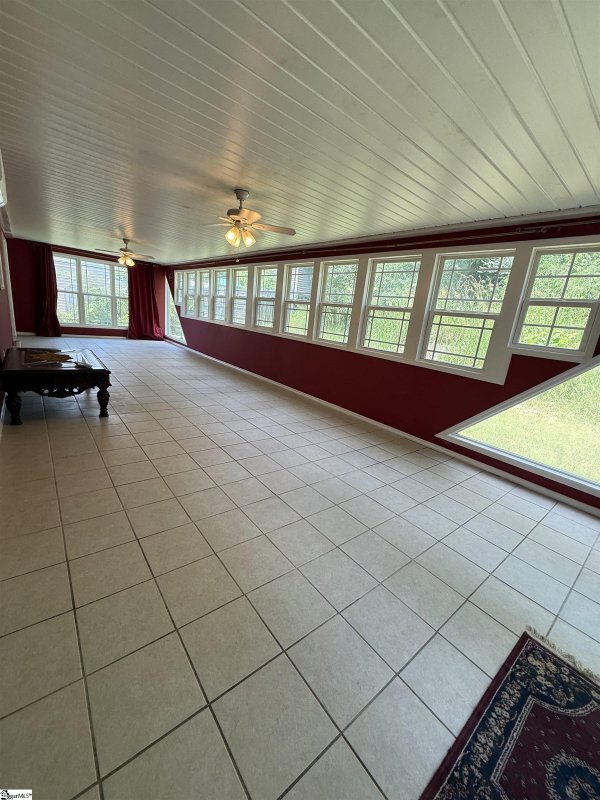 Property image 3 of 112 Habersham Court in Habersham, Easley, SC 29642