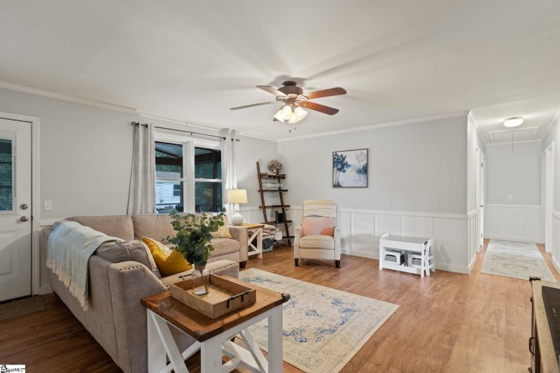 Property image 5 at 211 Bentwood Drive, Piedmont, SC 29673