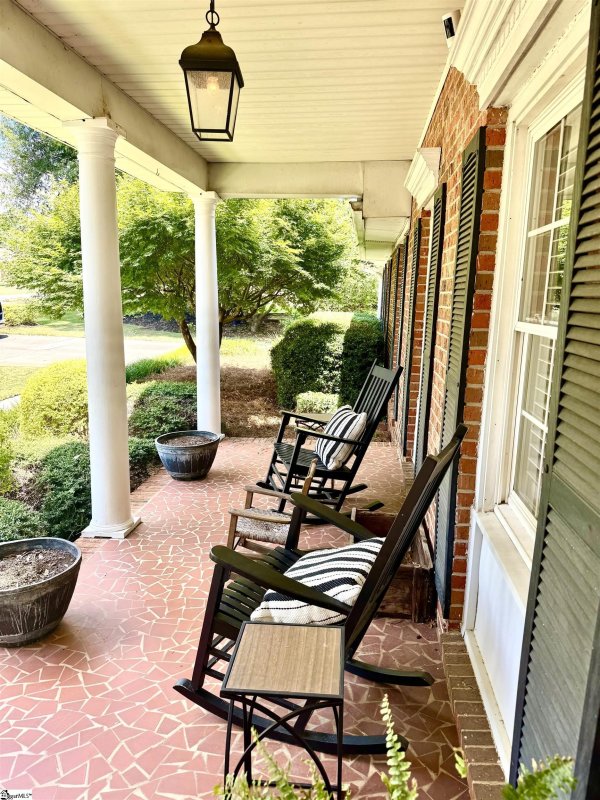 Property image 2 at 10 Dagenham Drive, Greenville, SC 29615