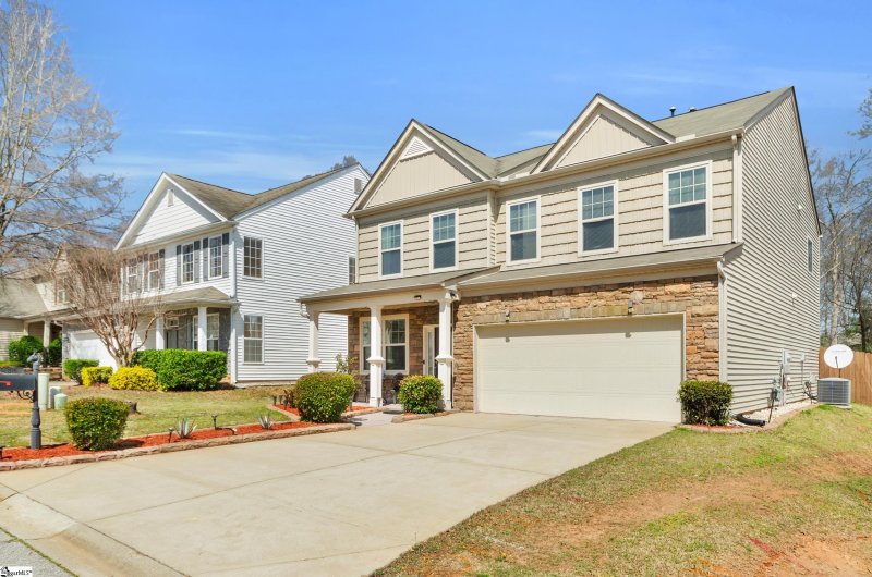 Property image 2 of 315 Hunslet Way in Lansdowne At Remington, Simpsonville, SC 29680