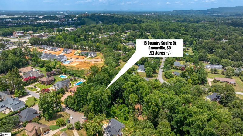 Property image 2 at 15 Country Squire Court, Greenville, SC 29615