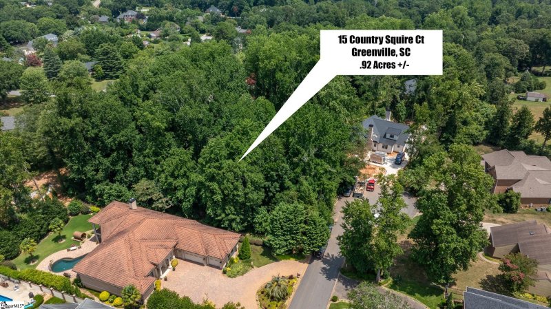 Property image 3 at 15 Country Squire Court, Greenville, SC 29615