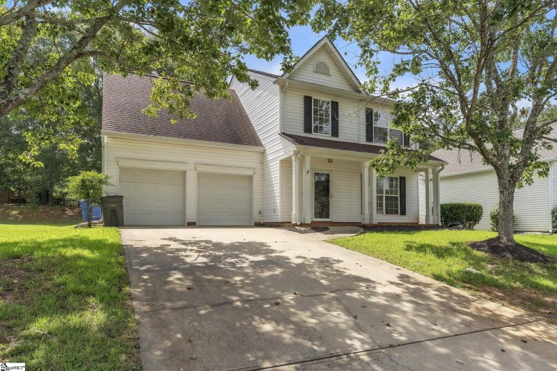 Property image 2 of 10 Brockmore Drive in Woods at Bonnie Brae, Greenville, SC 29605