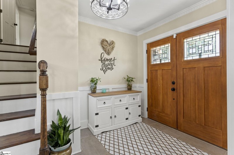 Property image 4 of 724 Hudson Road in Merrifield Park, Greenville, SC 29615