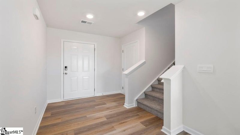 Property image 3 of 526 Cordgrass Road in Durbin Meadows, Fountain Inn, SC 29644