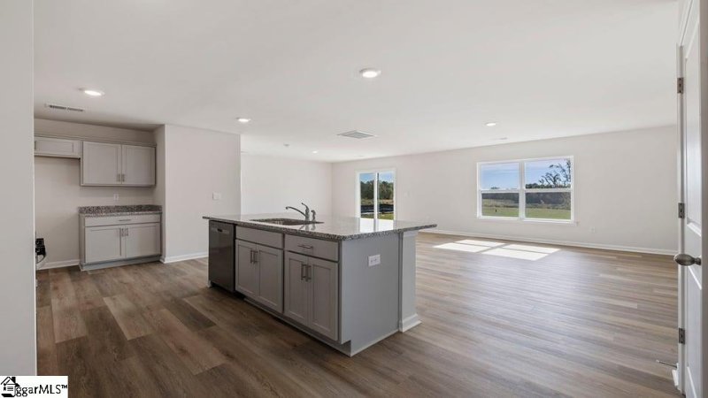 Property image 4 of 526 Cordgrass Road in Durbin Meadows, Fountain Inn, SC 29644