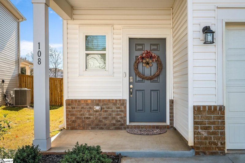 Property image 4 at 108 Longleaf Lane, Pendleton, SC 29670