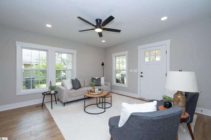 Property image 5 of 309 Beechwood Avenue in Eastover, Greenville, SC 29607