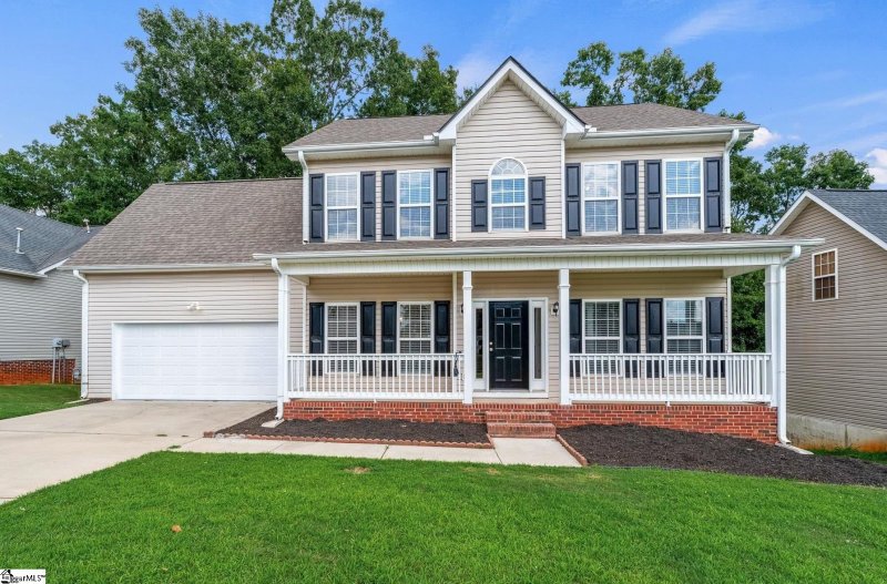 507 Walkingstick Way