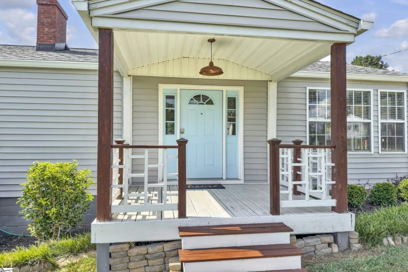 Property image 3 of 11 Princeton Avenue in College Heights, Greenville, SC 29607