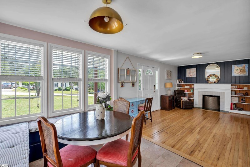 Property image 4 of 11 Princeton Avenue in College Heights, Greenville, SC 29607