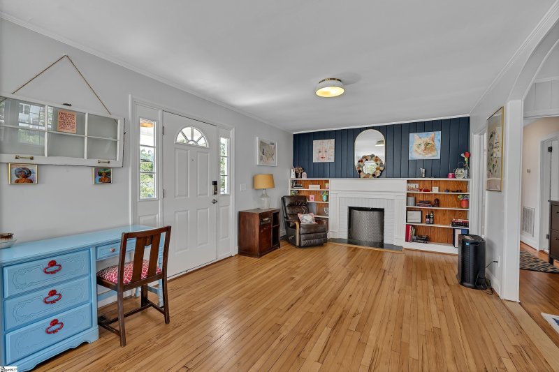 Property image 5 of 11 Princeton Avenue in College Heights, Greenville, SC 29607