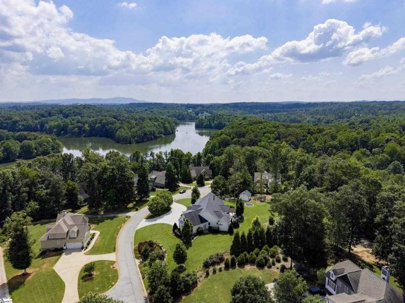 Property image 2 at 200 Ballyhoo Court, Greer, SC 29651