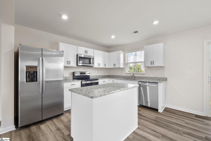 Property image 3 at 200 Bearmont Trail, Greenville, SC 29617