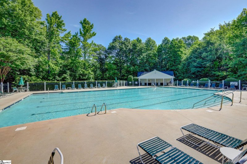 Property image 2 at 101 Pin Oak Court, Easley, SC 29642