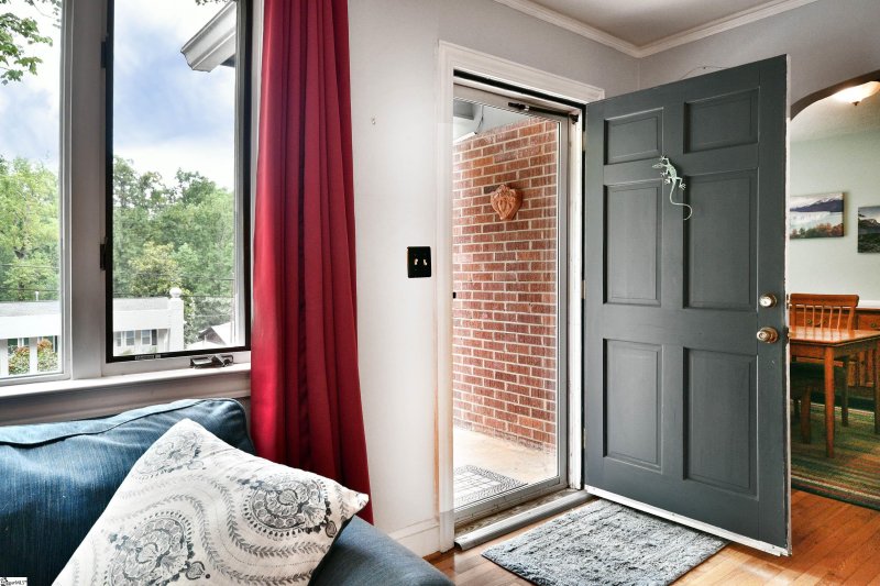 Property image 4 at 134 Bradley Boulevard, Greenville, SC 29609