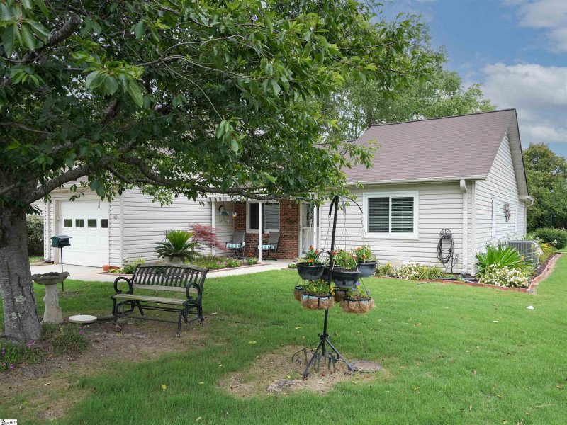 Property image 2 of 100 N Woodgreen Way in Rolling Green Village, Greenville, SC 29615