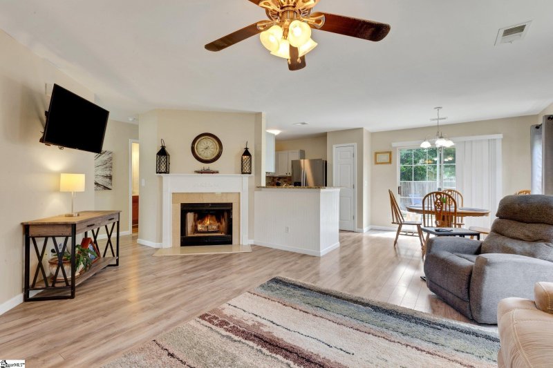 Property image 2 at 101 Beauregard Court, Greer, SC 29651