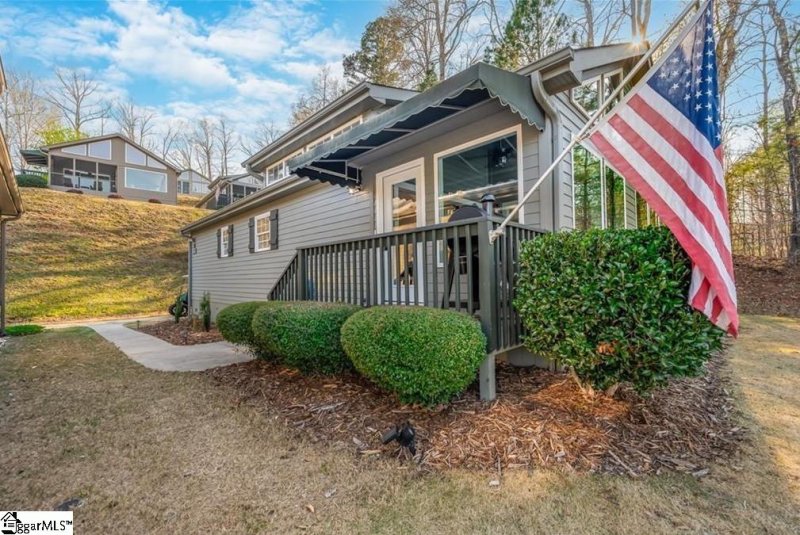 Property image 2 of 1230 Melton Road in Backwater Landing, West Union, SC 29696