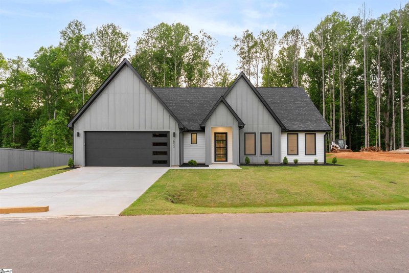 Property image 2 at 2022 Blessed Drive, Inman, SC 29349