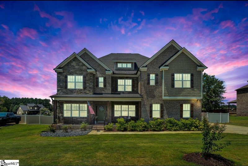 209 Willow Creek Way