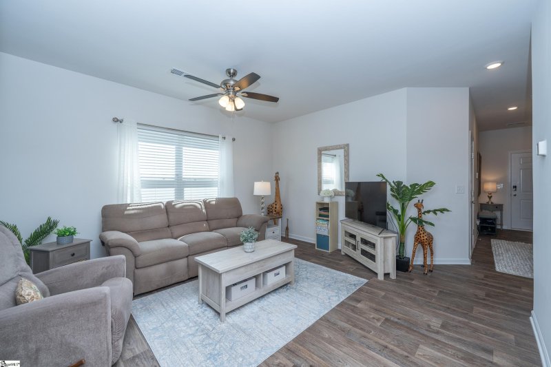 Property image 4 at 114 Southridge Court, Easley, SC 29642