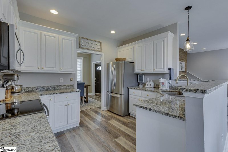 Property image 4 at 304 Schooner Court, Simpsonville, SC 29680