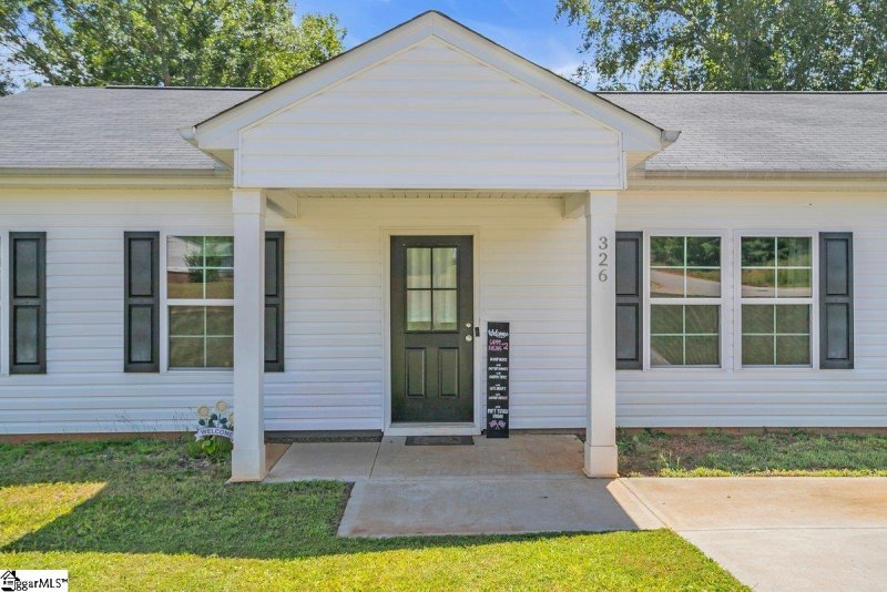 Property image 2 of 326 Anchor Road in River Valley, Greenville, SC 29617