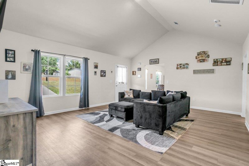 Property image 5 of 326 Anchor Road in River Valley, Greenville, SC 29617