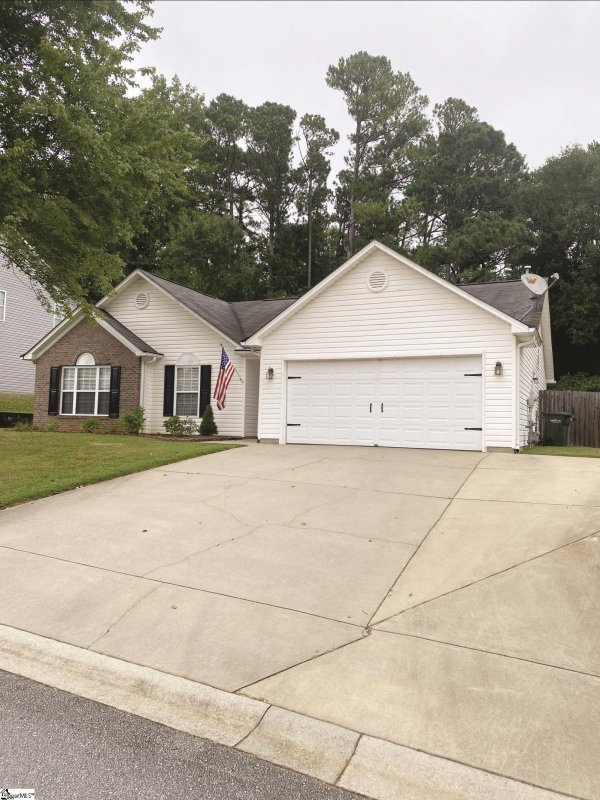 Property image 3 at 521 Cardinal Woods Way, Easley, SC 29642