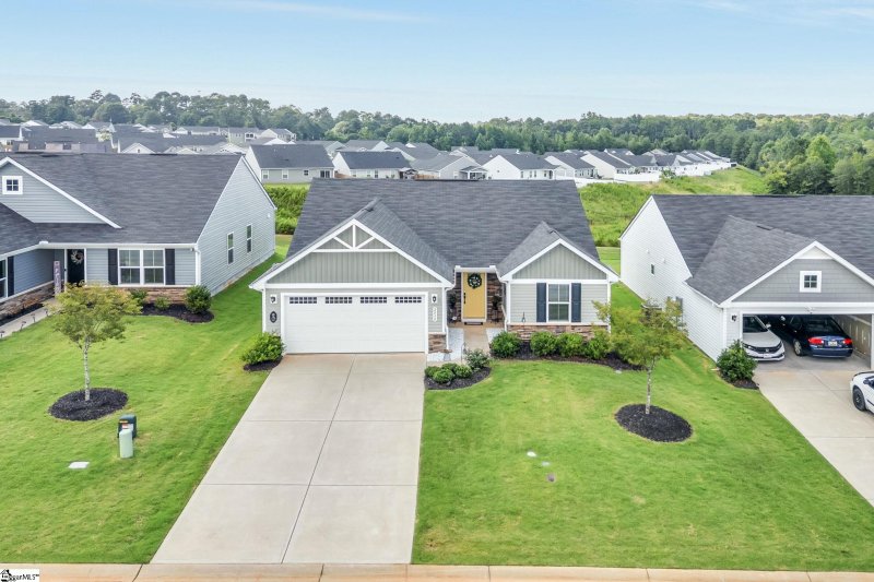 Property image 2 of 2030 Wexley Drive in Elmwood Cottages, Boiling Springs, SC 29316-9344