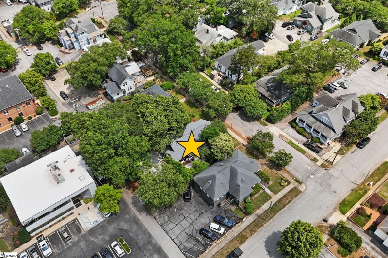 Property image 2 at 3 Whitsett Street, Greenville, SC 29601