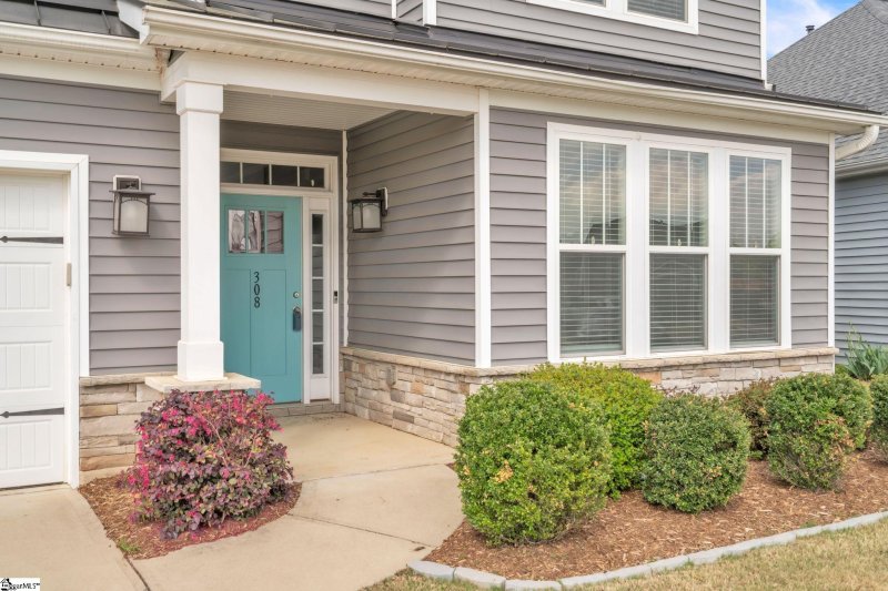 Property image 3 of 308 Kelby Street in Glenview Park, Travelers Rest, SC 29690
