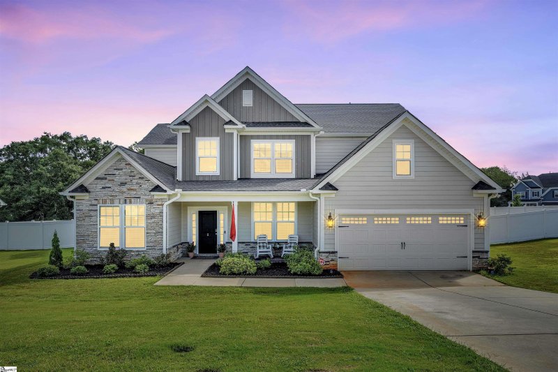 Parker's Landing, Simpsonville Community