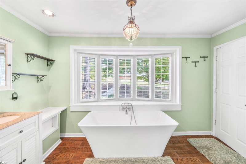 Property image 4 at 24 Bluffside Drive, Greenville, SC 29611