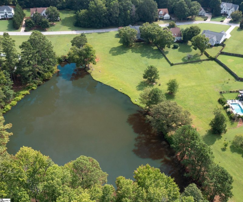 Property image 5 of 134 Carsons Pond Drive in Carsons Pond, Simpsonville, SC 29681